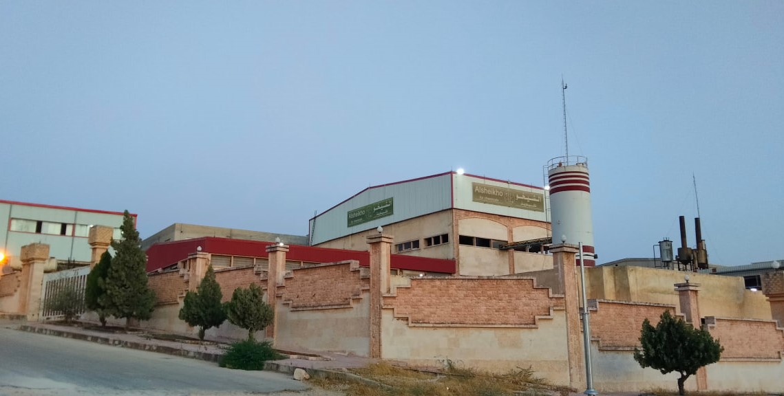 شركة رائدة في صناعة الغراء والمواد اللاصقة